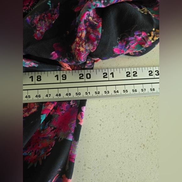 IRO Women's Pink and Black Long Sleeve V Neck Silk Blouse New Size XS - Picture 11 of 14